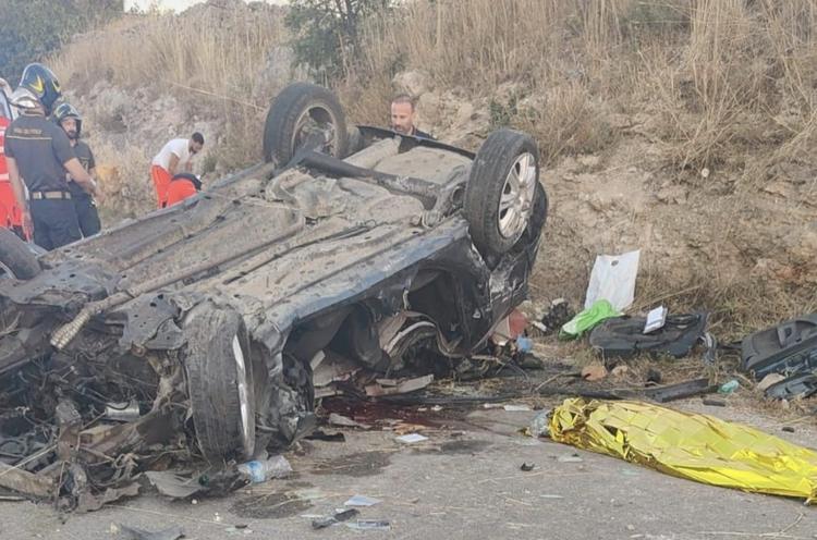 Tragedia sulla SS89 Foggia-Manfredonia: auto si ribalta, tre morti