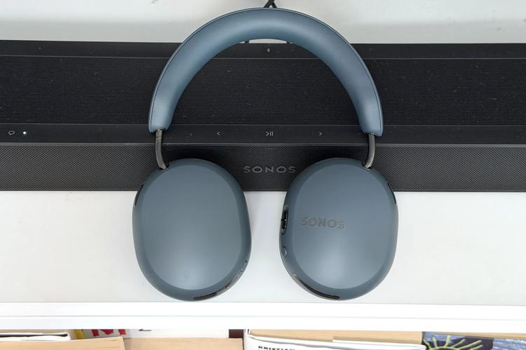 Sonos Ace Ultra headphones and beam ultra soundbar