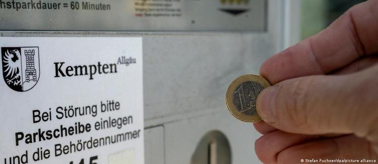 Casal furta quase € 2 milhões de parquímetros, 13 toneladas em moedas, ao longo de 10 anos na Alemanha