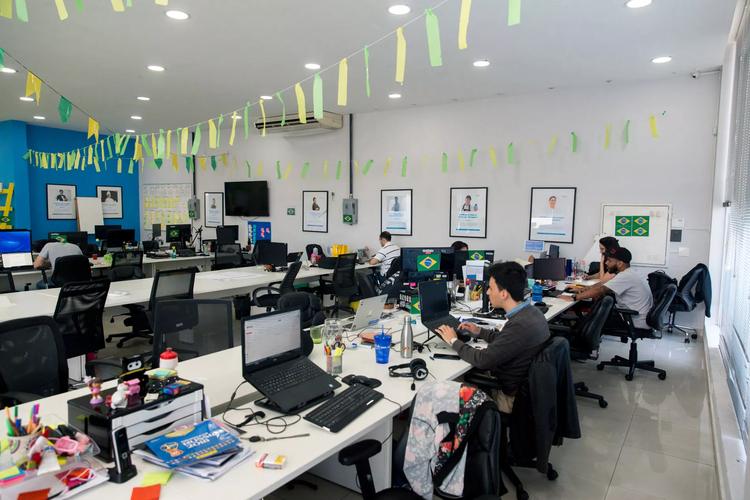 Que tipo de torcedor você é no trabalho durante a Copa do Mundo? Faça o QUIZ e descubra