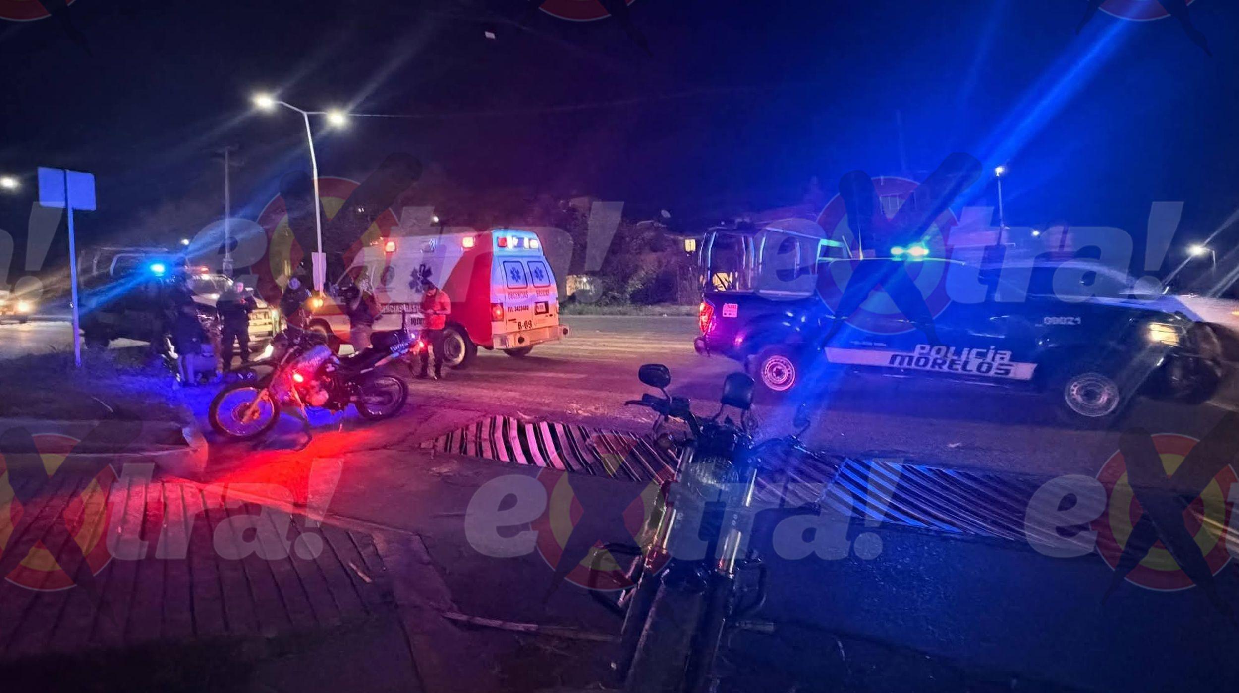 ¡Aparatoso derrape en Tlatenchi! Mujer termina hospitalizada tras caída en moto