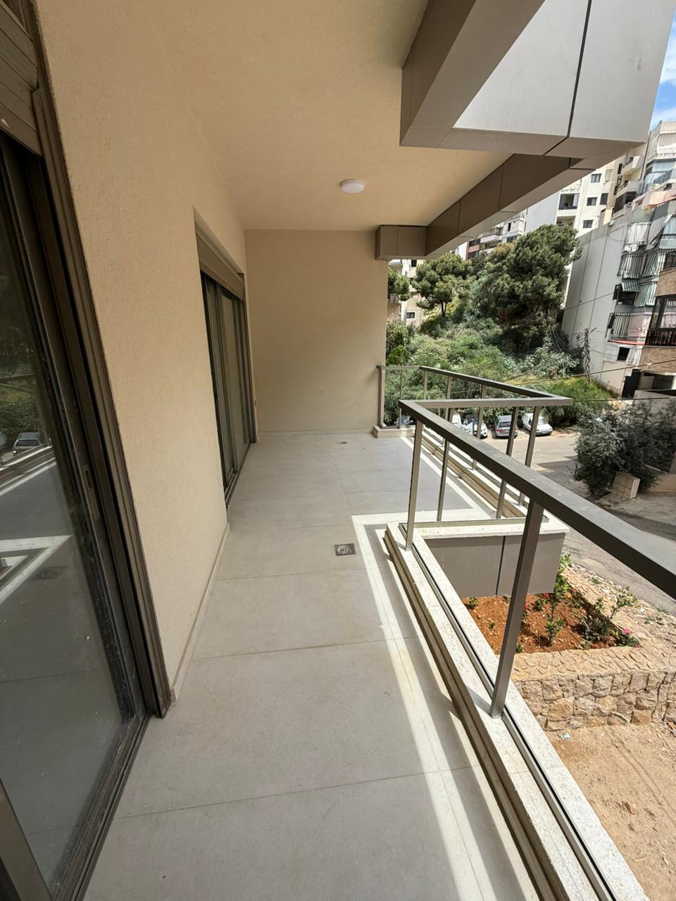 For Sale: Apartment in Mar Roukouz