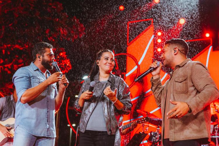 Henrique & Juliano participam da música 