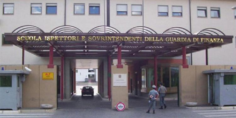 Morta a 22 anni l'allieva finanziera siciliana precipitata dalla finestra alla Scuola ispettori di Coppito