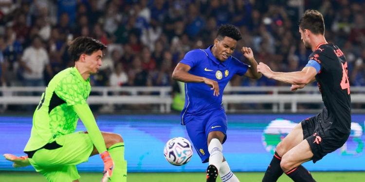 Chelsea-Milan 3-0, rossoneri travolti a Giacarta: doppietta di Joao Pedro e tris di Caicedo