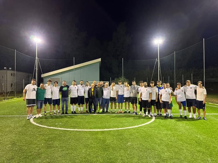 ⚽ Una serata di sport, aggregazione e comunità Ieri sera si è svolta una bella amichevole di calcio a 5 tra le due realt...
