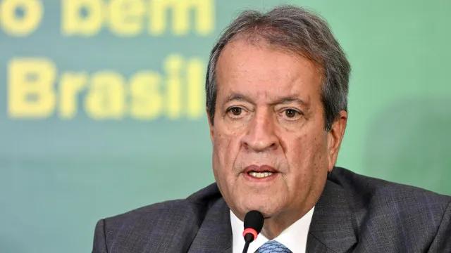 Dino afirma que Valdemar desviou R$ 119 milhões do orçamento secreto e pede bloqueio de bens