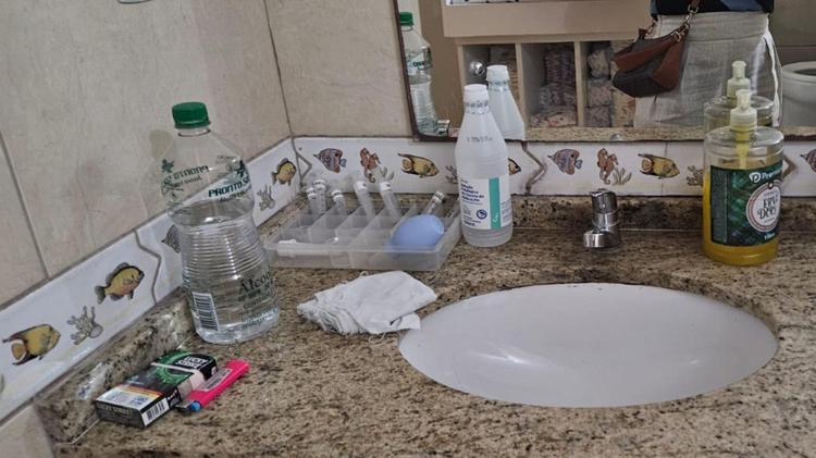 Suspeitas de abuso e violência em abrigos de crianças e adolescentes são alvo do MP em Porto Alegre; banheiro usado por bebês tinha cigarros