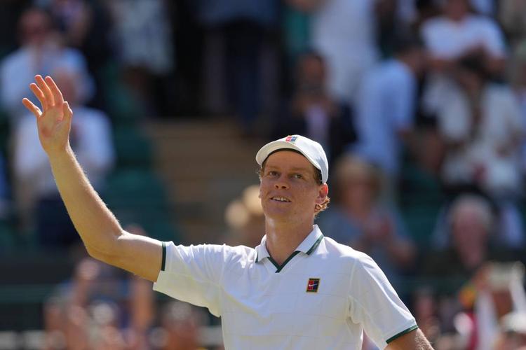 Wimbledon, Sinner-Djokovic vale la finale: tutti i numeri della sfida e quando si gioca