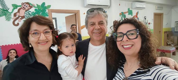 Questa mattina abbiamo fatto una visita davvero speciale all’asilo nido comunale 💛 Insieme al Capo Area e alla Responsa...