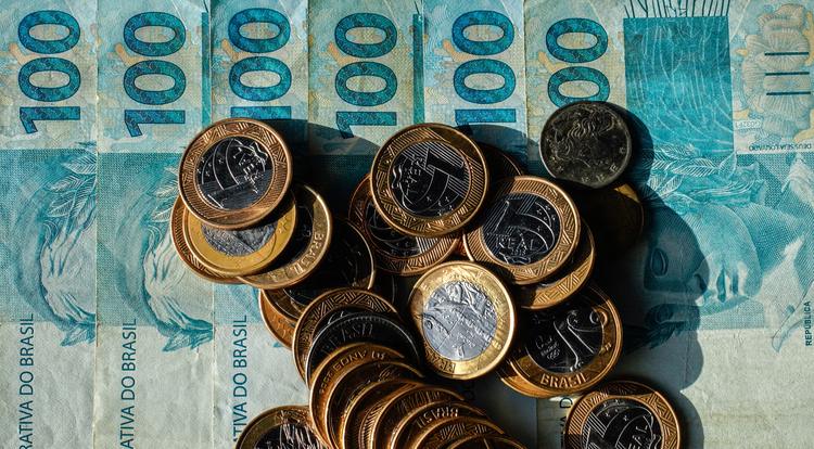 Quando é o quinto dia útil de novembro de 2026? Veja data para pagamentos dos salários
