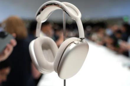 Samsung is reportedly working on an AirPods Max 2 rival