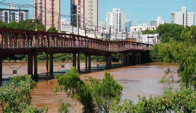 Estado autoriza contratação de R$ 3,6 milhões para recuperar Ponte de Ferro em Campos
