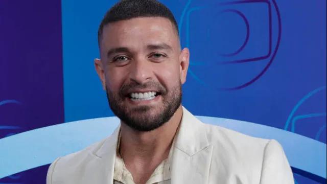 É grave? Famosos que perderam a voz e precisaram pausar a carreira