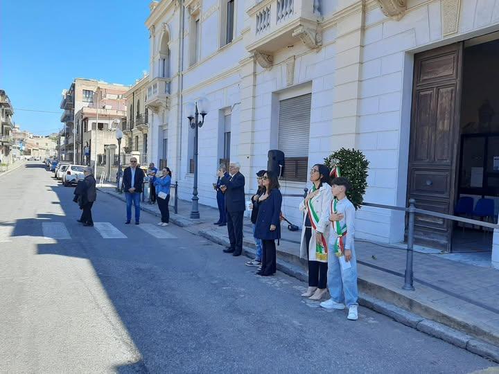🇮🇹 25 Aprile – Grazie alla comunità Si sono svolte oggi, nella città di Villa San Giovanni, le celebrazioni in occasio...