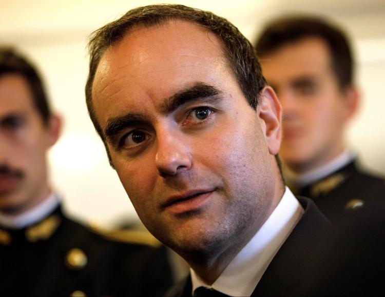 Face aux crises qui touchent le pays, Sébastien Lecornu a pris la parole