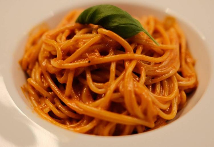 Spaghetti alle benzodiazepine: così la finta chef narcotizzava uomini soli