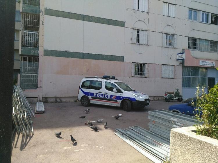 Montpellier : ils dégradent l’entrée du bureau de police de la Mosson
