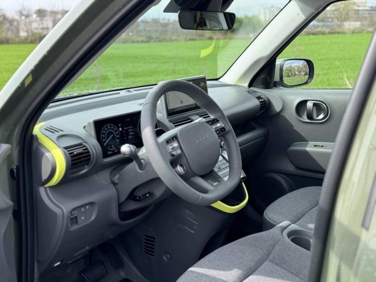 Hyundai Inster Cross: tutte le foto 10