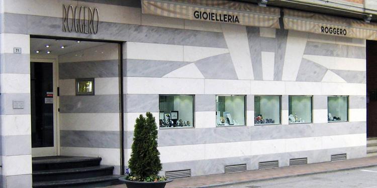 La famiglia Roggero va avanti: riaperta la gioielleria