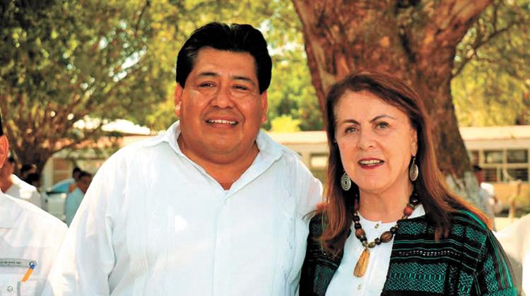 Respaldan a Margarita González Saravia en Coatetelco por apoyo a comunidades originarias