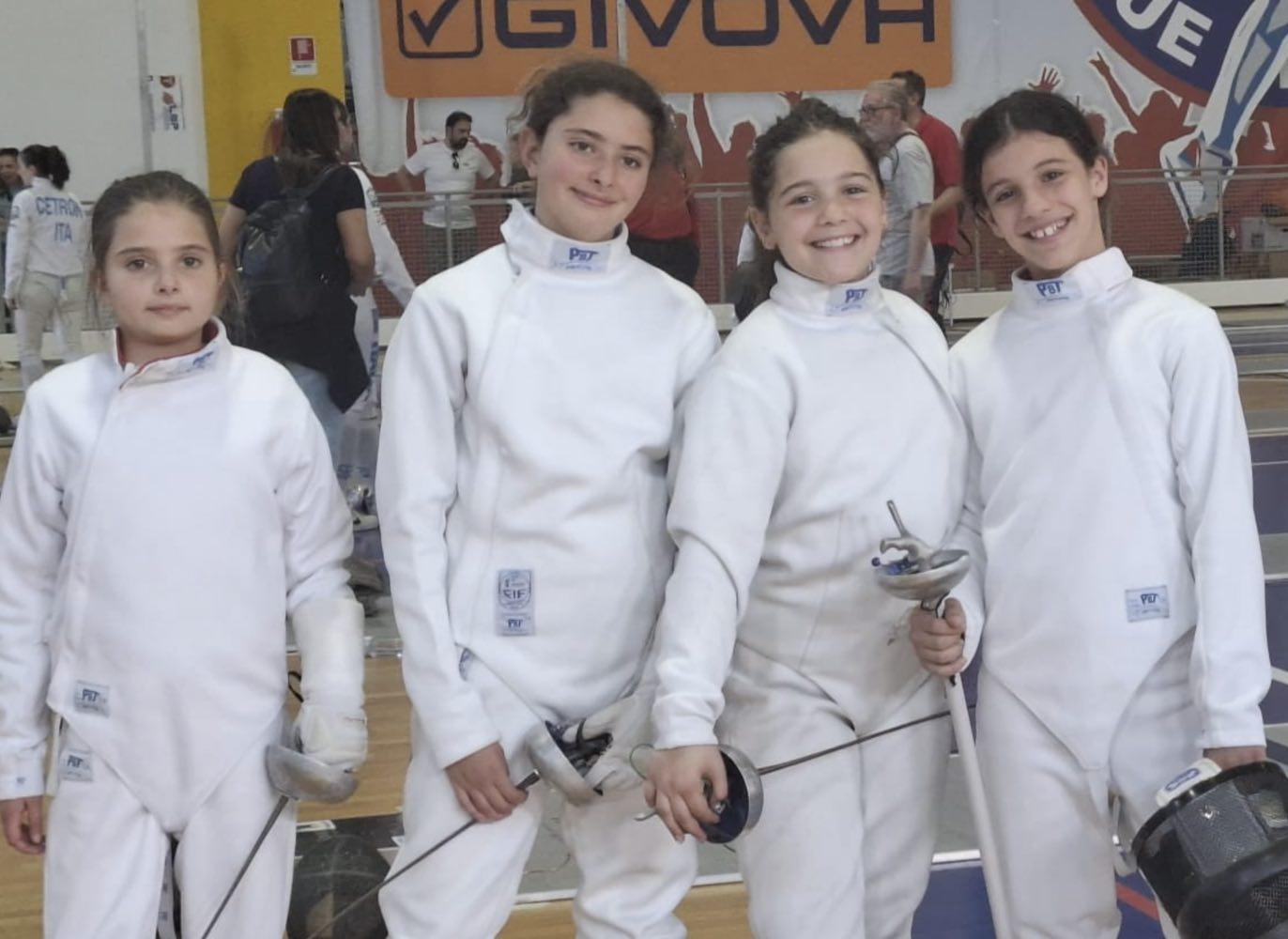 Scherma Campania, trionfo del Club Sportivo Partenopeo: oro regionale nella spada femminile Under 20 e 14
