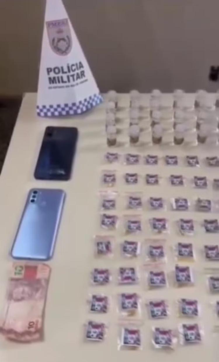 Dupla é presa com drogas em Paraty