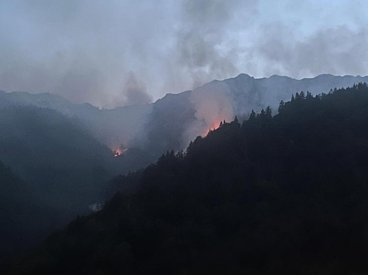 Valprato soana incendio boschivo