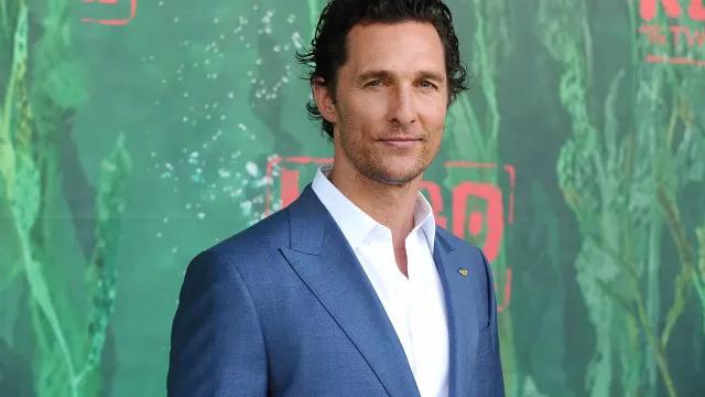 Matthew McConaughey diz que Jennifer Lopez o livrou de perrengue no México