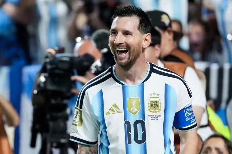 Messi anuncia aposentadoria da seleção Argentina: 'não tenho mais nada a dar'