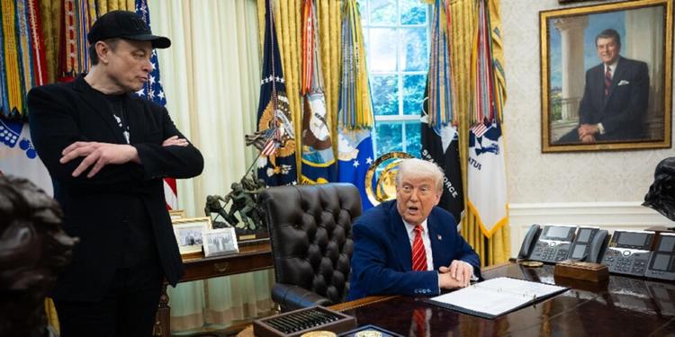 Trump non esclude quote del governo in OpenAI e Anthropic. E il tycoon affida a Musk la pianificazione della guerra del futuro