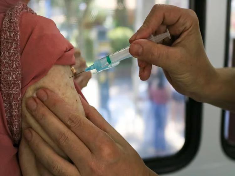 Ministério da Saúde reforça vacinação contra sarampo durante campanha nacional