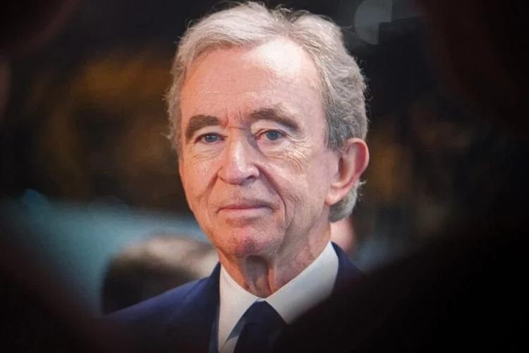 «&nbsp;En 1984, on m’appelait ‘Terminator’, je préfère ‘la dernière famille royale’, c’est mieux pour les ventes de Dior&nbsp;» : Bernard Arnault répond à l’enquête du Monde