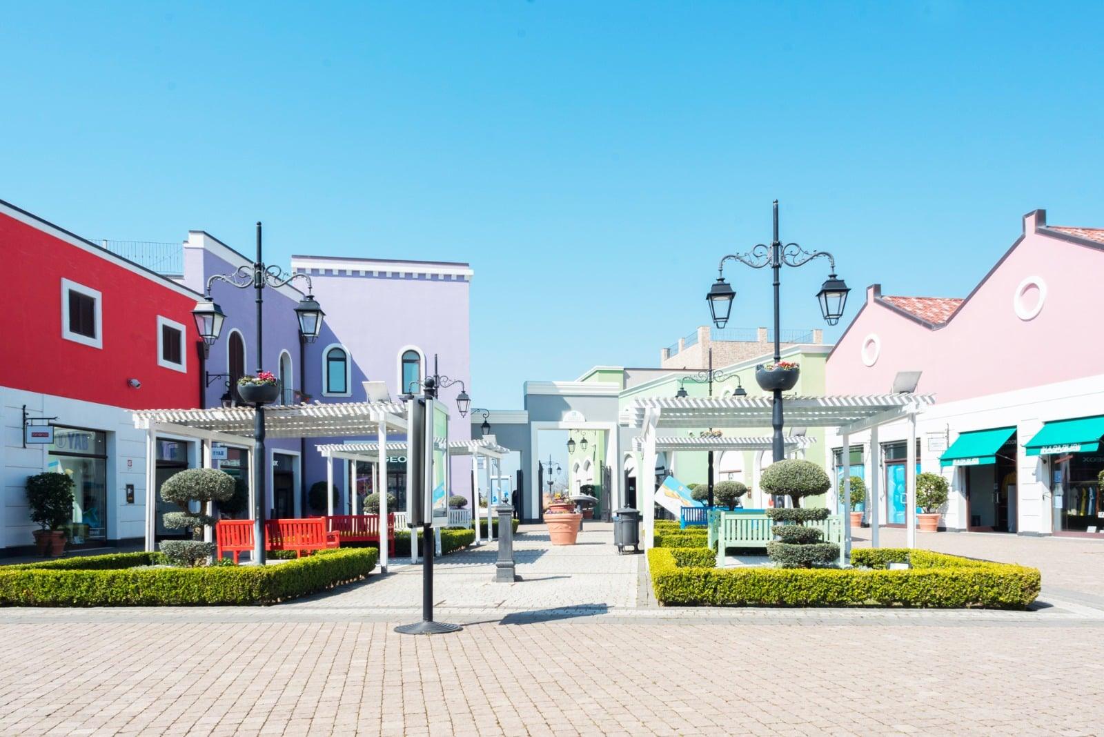 Sanità digitale, al Cilento Outlet il primo ambulatorio virtuale in un centro commerciale