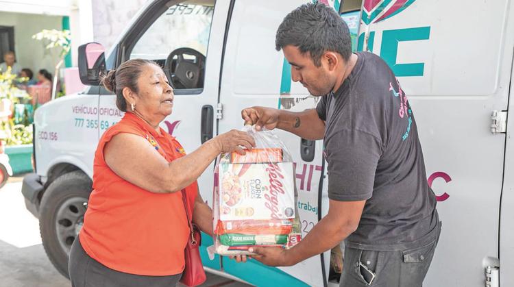 Xochitepec consiente a sus mujeres: Registro masivo para la tarjeta "Mujer Floreciendo"
