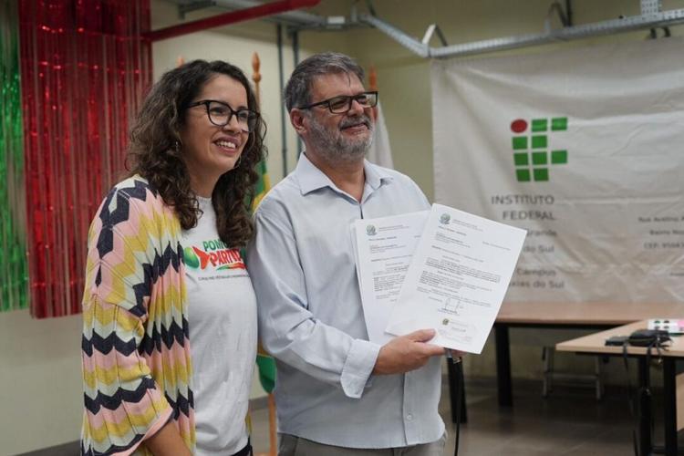 Deputada Federal Denise Pessôa destina R$ 280 mil para curso pré-Enem e melhorias no espaço pedagógico do campus do IFRS de Caxias do Sul