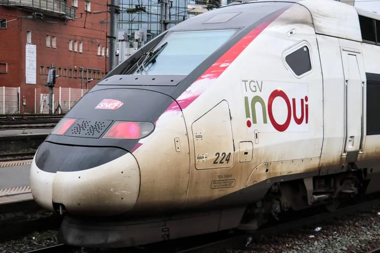 Incendie en Gironde : la ligne Lille-Bordeaux n'est pas impactée à ce stade, mais la SNCF appelle à reporter ses déplacements