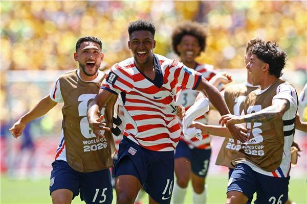 أمريكا تهزم أستراليا  وتتأهل رسميا لدور الـ 32 في كاس العالم
