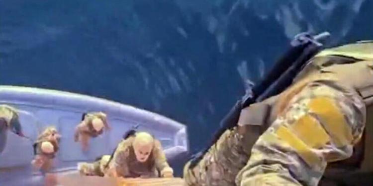 "Gli Usa pianificano attacchi su Hormuz se salta la tregua". Cessate il fuoco tra Israele e Libano esteso di tre settimane