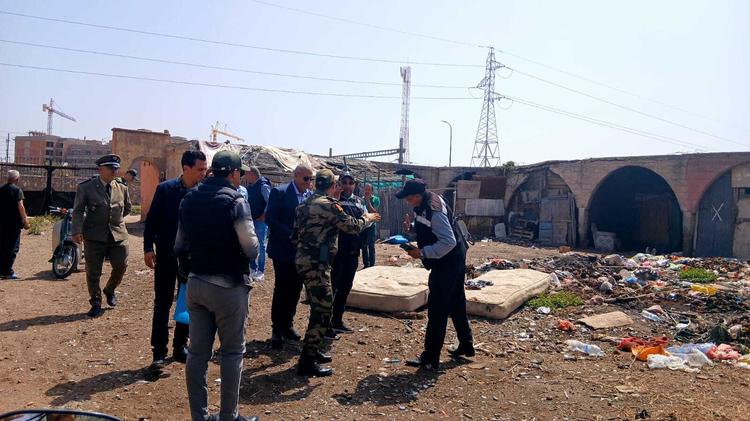 سلطات مراكش تهدم براريك عقار سوق الاربعاء بدوار العسكر +صور