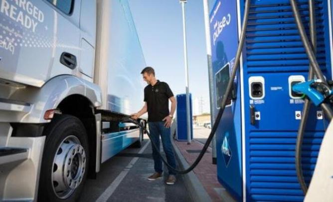 إطلاق ممر للشاحنات الكهربائية بين المغرب وأوروبا بشراكة صينية