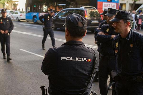 السطو بالعنف على منازل بإسبانيا يقود إلى اعتقال مهاجر مغربي