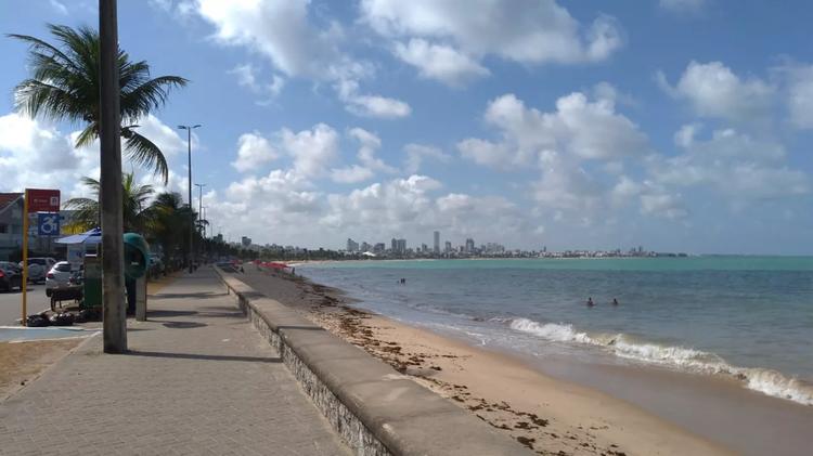 Litoral da Paraíba tem quatro trechos de praia impróprios para banho; saiba quais