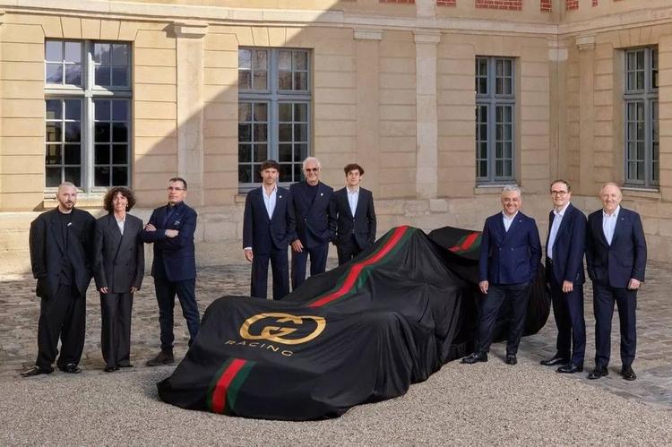 Gucci corre in F1 con Alpine. Nasce l'ecosistema "Racing"