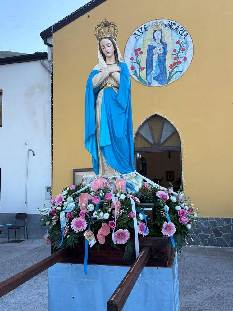 ⛪Si è svolta ieri, nella contrada Landro, la tradizionale Festa dell’Immacolata Concezione, un appuntamento che ogni ann...