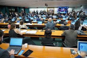 CCJ da Câmara discute nesta terça (19) a redução da maioridade penal em crimes hediondos