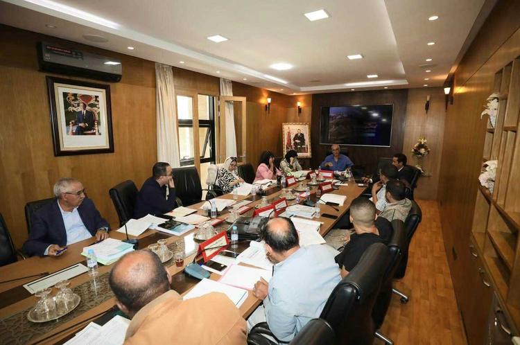 لجنة الشؤون الثقافية والرياضية والشباب بأكادير تواصل التحضير لدورة ماي 2026 بعرض ملفات الشراكة والدعم المحلي