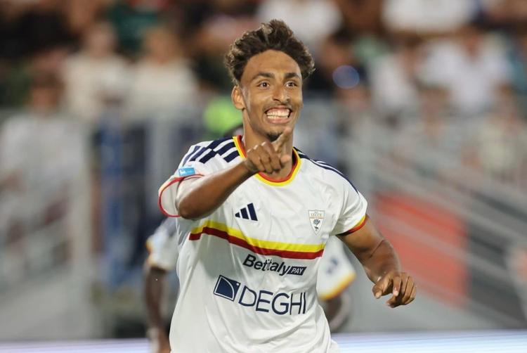Lecce, buona la prima: Gorter e Tiago Gabriel stendono il Venezia a domicilio