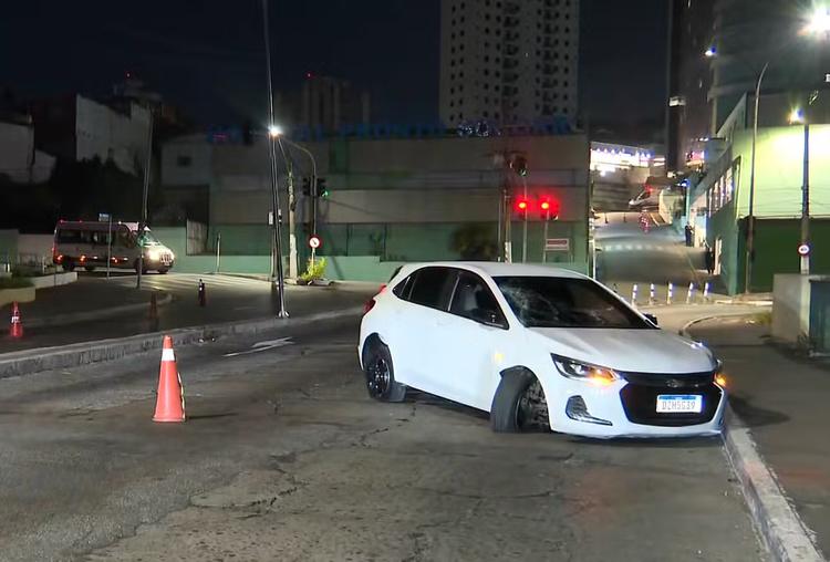 Motorista bêbado que matou casal atropelado passou a manhã dormindo na delegacia, após exame atestar embriaguez