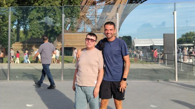 Gard : "le handicap ne doit pas empêcher de rêver", un éducateur réalise le rêve d'un résident aux « 12 Coups de Midi »
